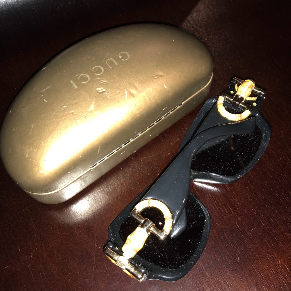 Exclusive Gucci Bamboo Sunglasses - Picture 2 of 2